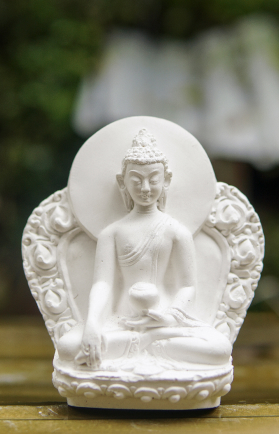 Susun Altar Buddha